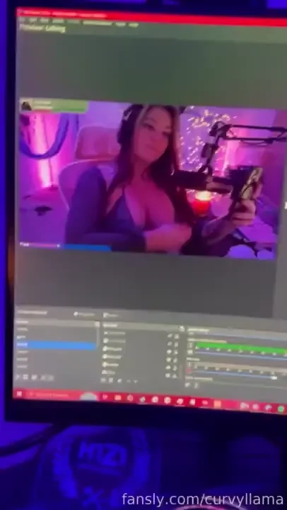 Live on twitch twitch tv curvyllama scary games and drinks 