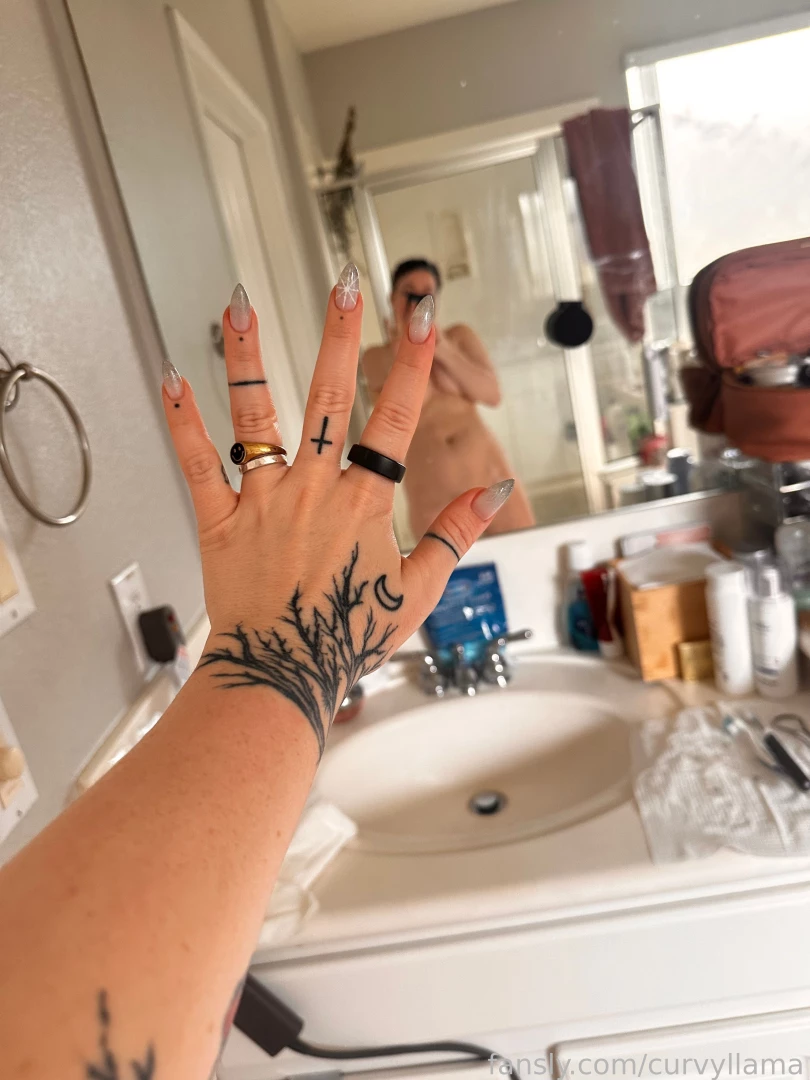 Nail check do you like em btw we re 71 on the naughtylist if we get to 