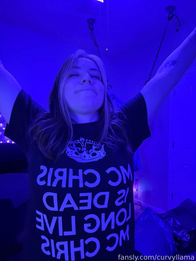 Worked for four hours on its bot for fansly and i m finally done doing 