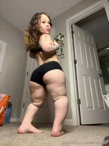 Cum play in the dms baeeee