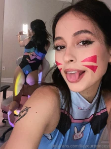 Throwback to my dva cosplay part 1