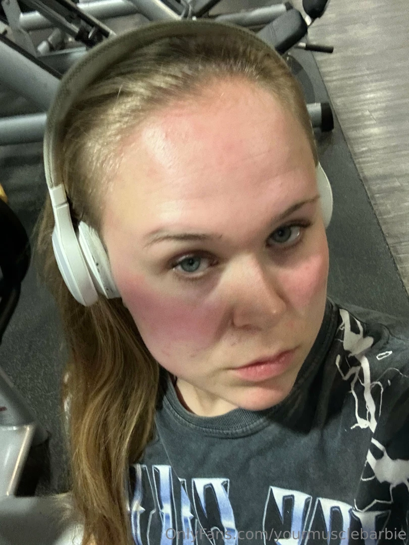 Wrapped up today s workout focused on legs and got a solid pump 