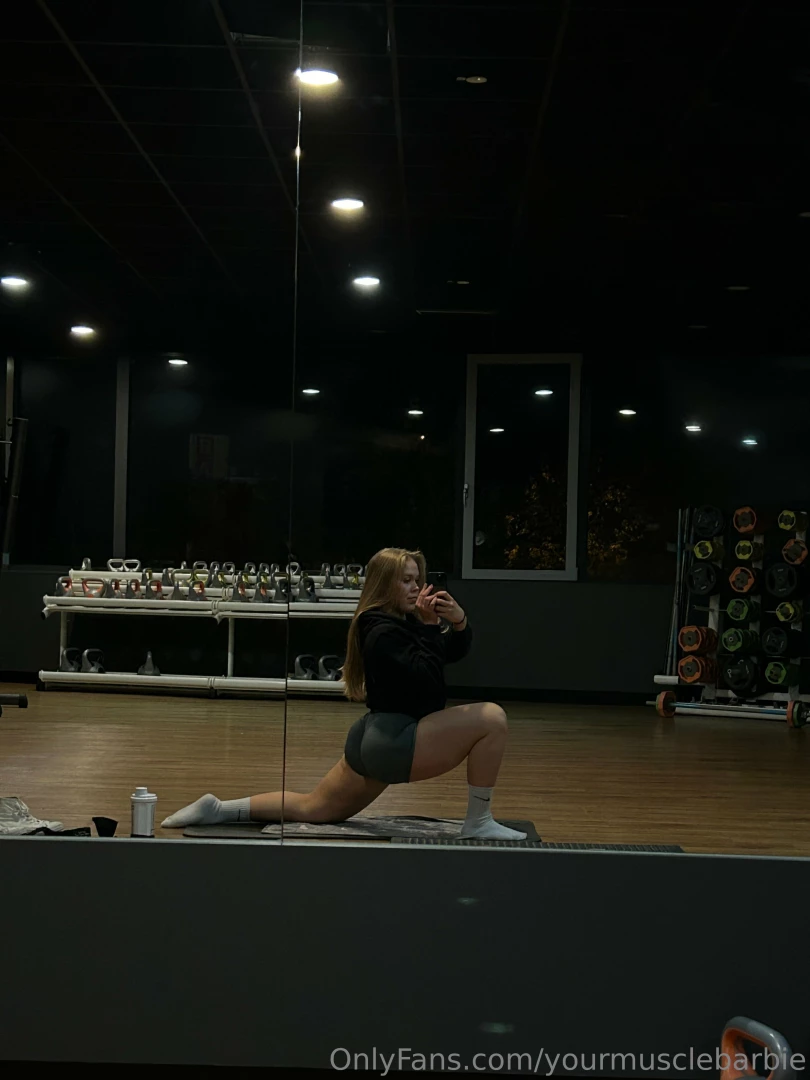 Yesterday s post workout stretching session - ps i am still able to do 