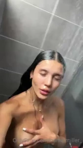 Who want to make me wet