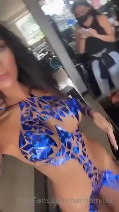 Who wants to see these beatiful girls getting naughty 