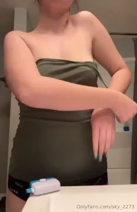 Watch me play with them and bounce 