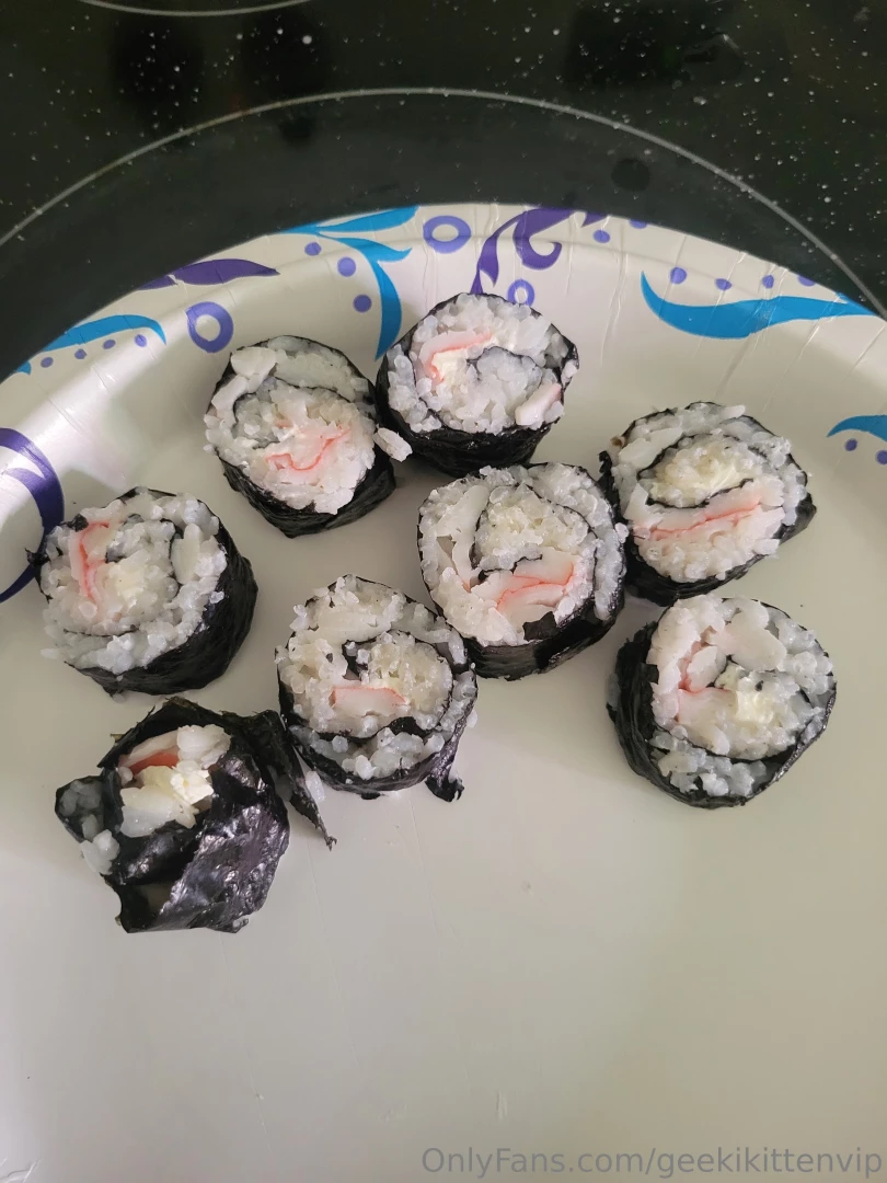 Made sushi with some imitation crab meat and plain cream cheese it part 1 