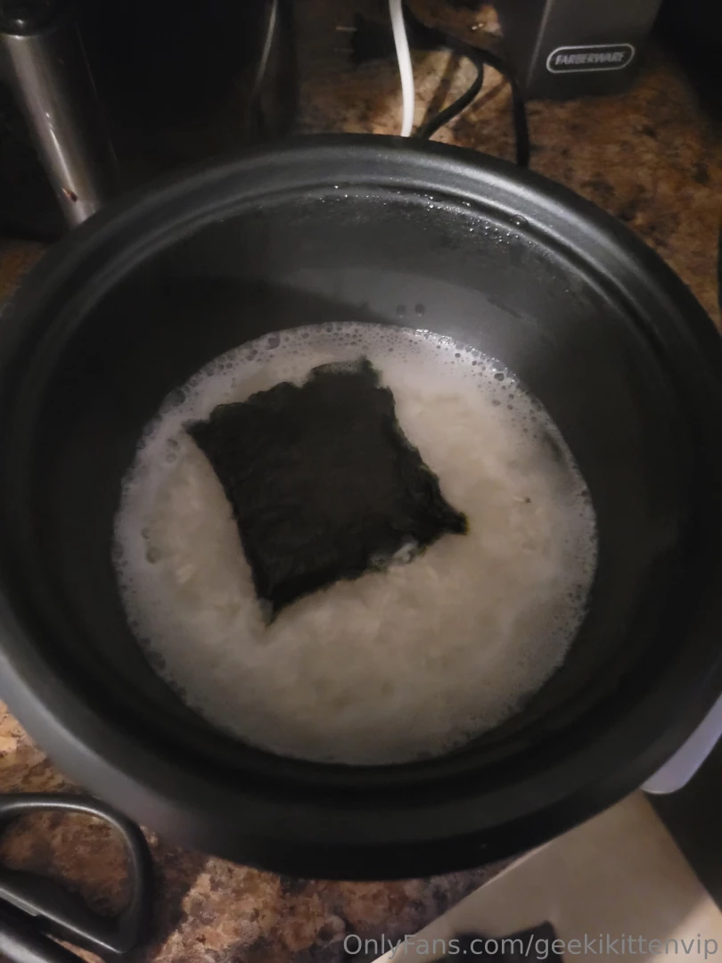 Been trying my hand at home making sushi rolls my first set were rice part 2 