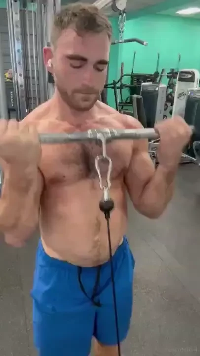 Rub one out to me right fucking now 