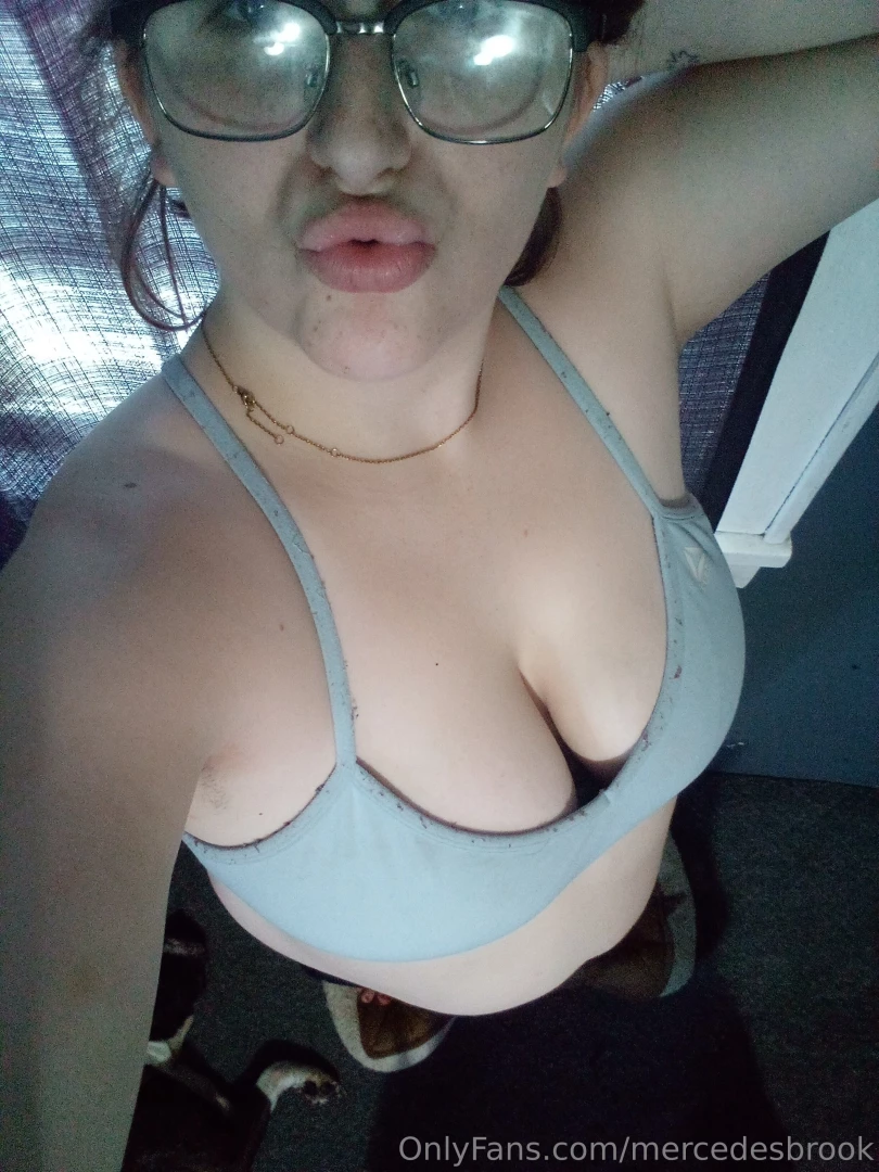 Sneek peak of me getting that work out in 