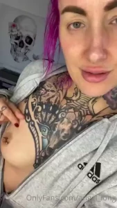 Getting ready to do a video chat amp a couple of custom videos i have