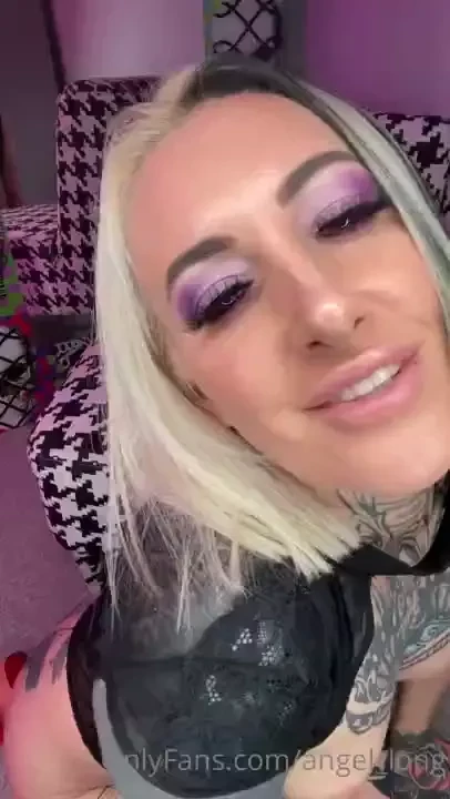 Cum find me in the dms babes xx 