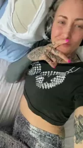 Go look in your dm s i send u a dirty little message about what i just