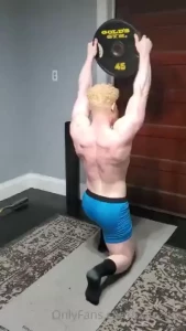 Your naughty personal trainer full body blaster lunge and press