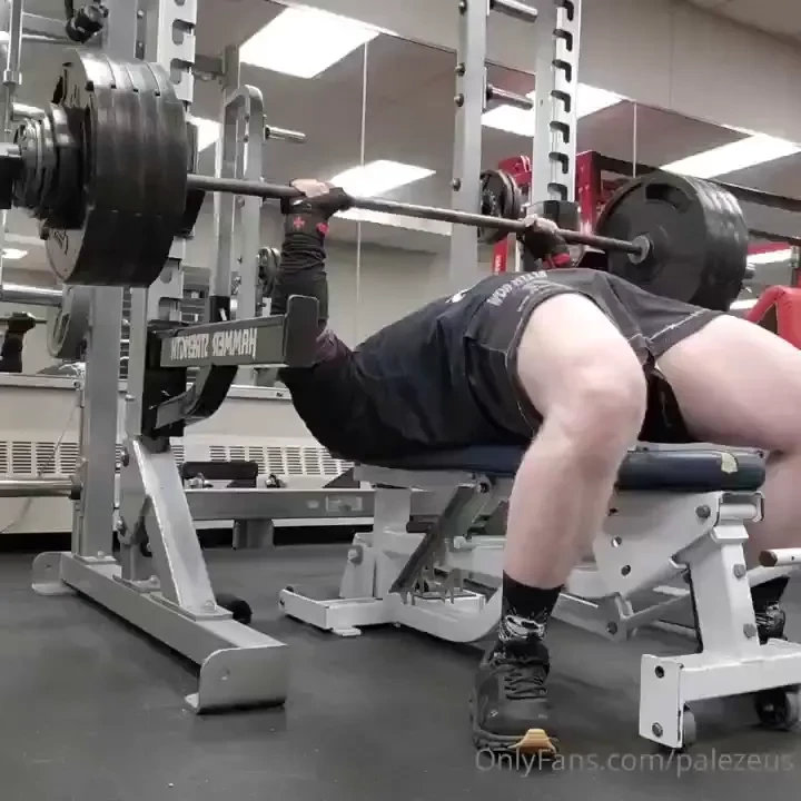 Chest day supersets the aftermath decline db chest press w close grip 