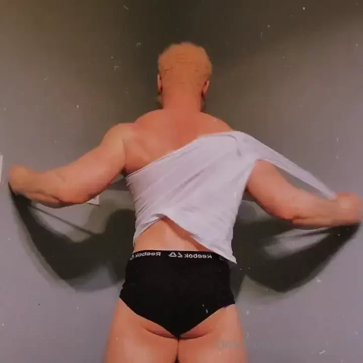 Zeus has the best glutes and lats 1 of 3 