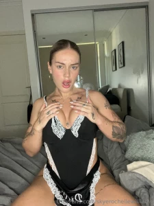 Can this naughty maid clean your house i just finished cleaning the part 1