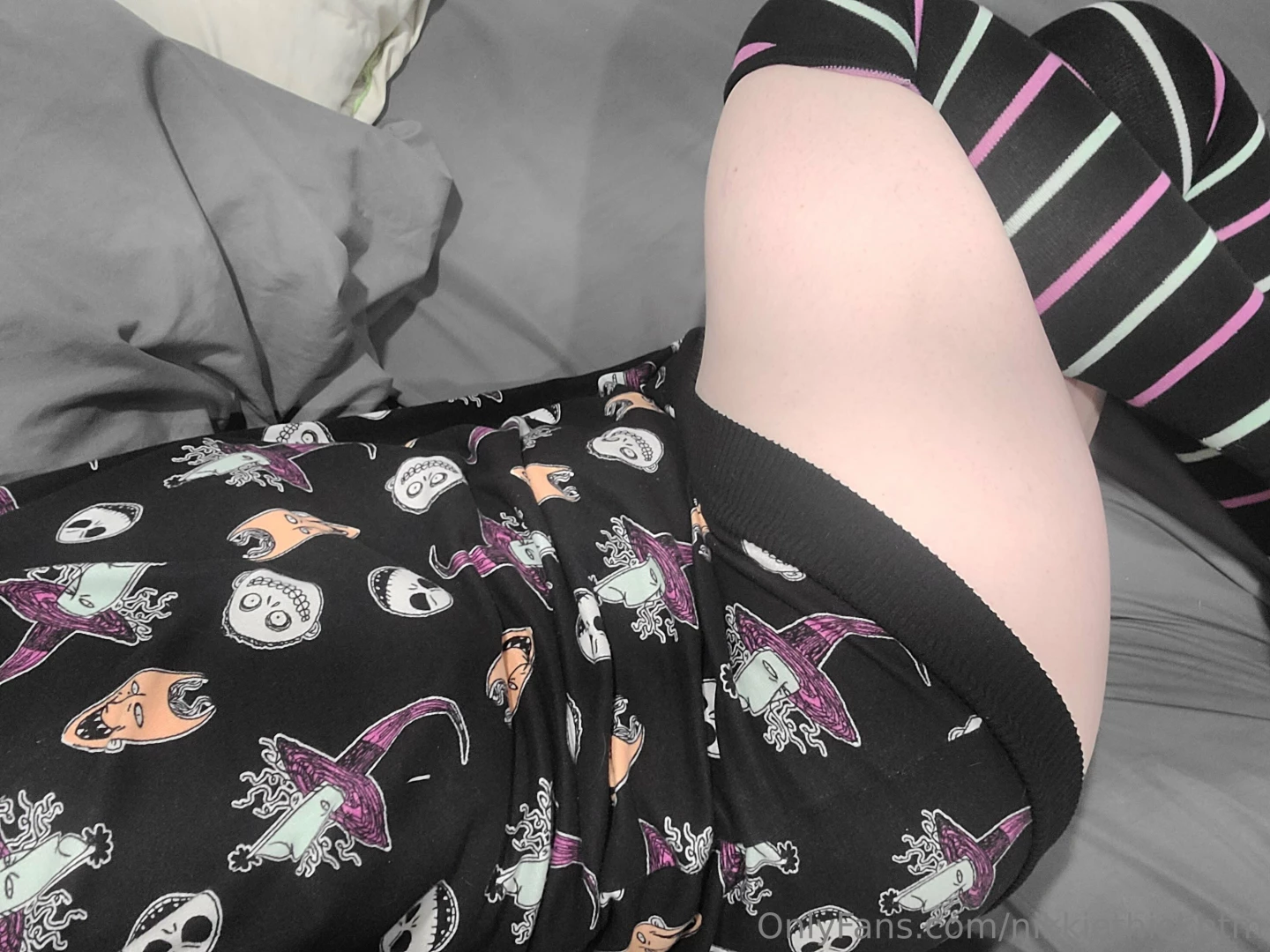 When husbands away sluts will play 