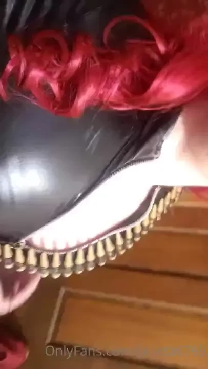 My attempt to cosplay black widow before i realize that i can t quite part 17 