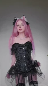 Do you want to know what a goth neko girl has under her panties ballet