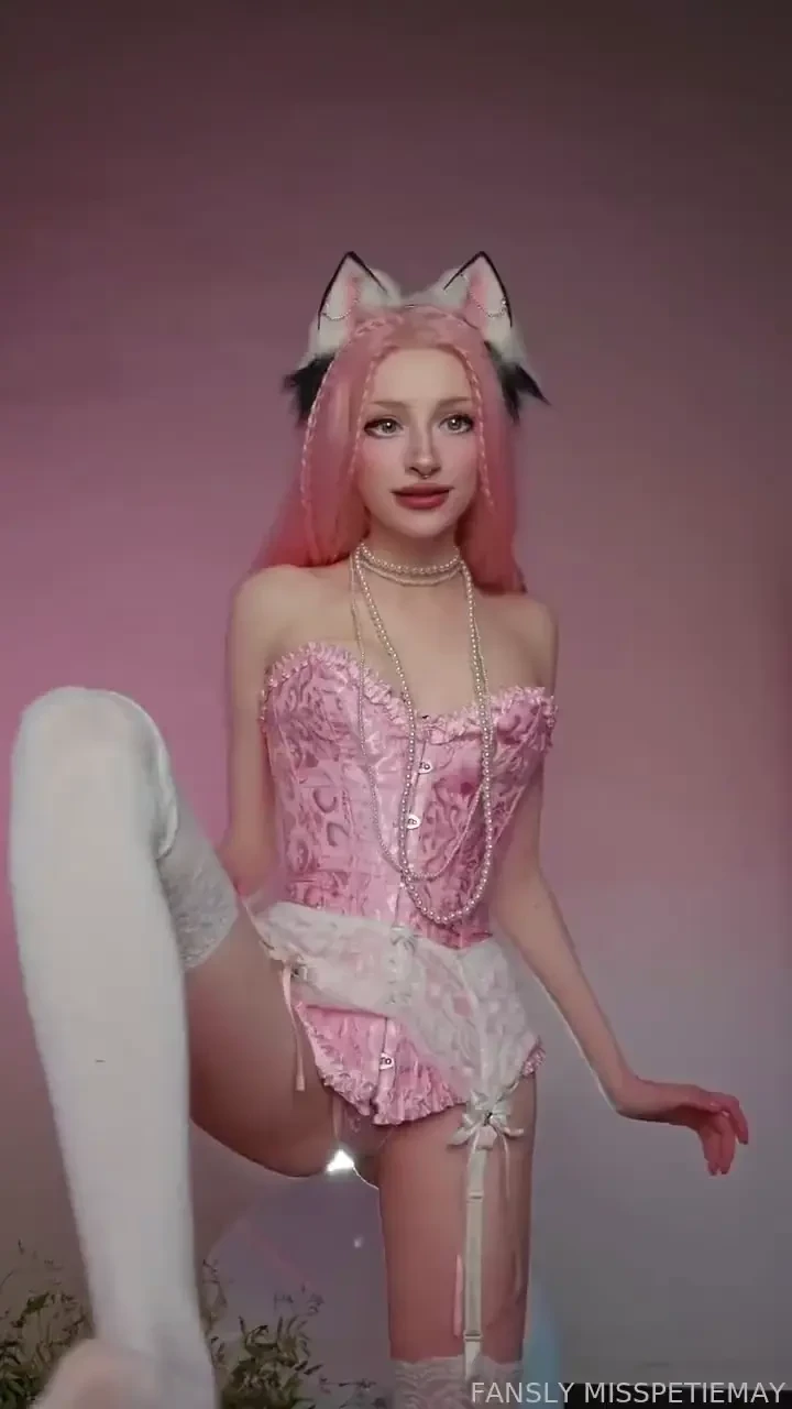 Serving coquette vibes fresh out of the microwave guys i think i got 