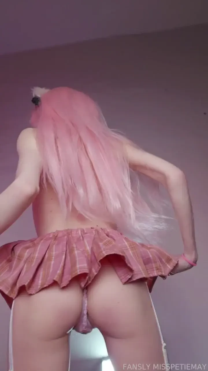 Wait for this juicypussy dance piercedpussy smallass cosplayer asshole 
