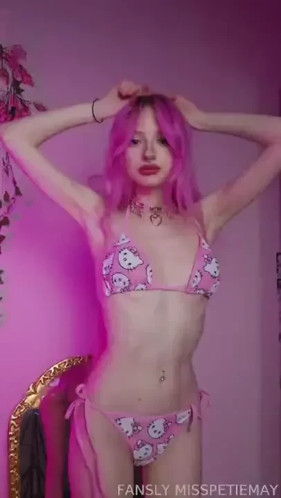 Sunshine and pink vibes all around what s your go-to beach accessory 