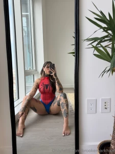 I m the type of girl who likes to be pinned down and covered in your