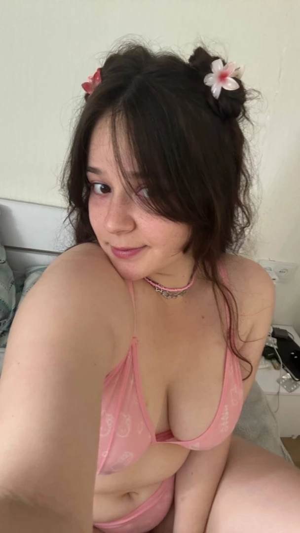 Hi honey how s it going i want to get naked for you right now and give 