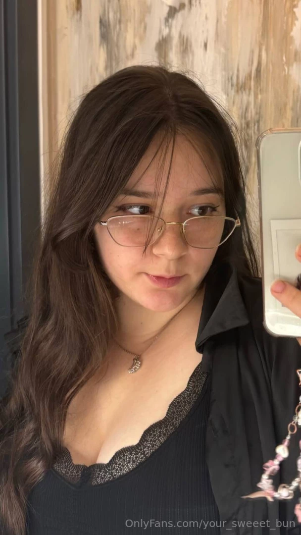 Do you like my glasses how do i look in them 
