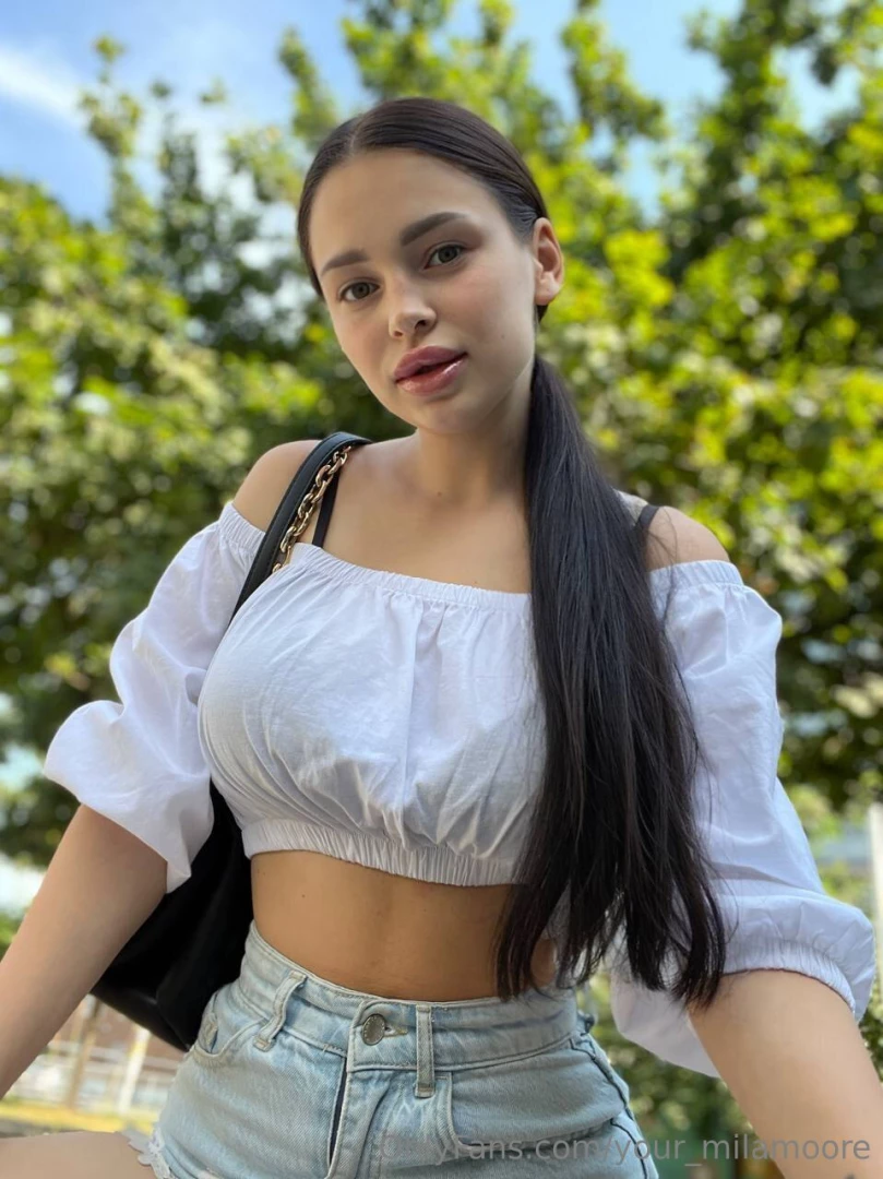 Today i decided to experiment a little with clothes every time i open 