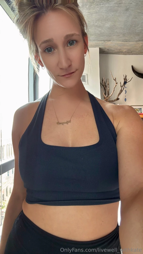 Could you stare into my eyes forever 