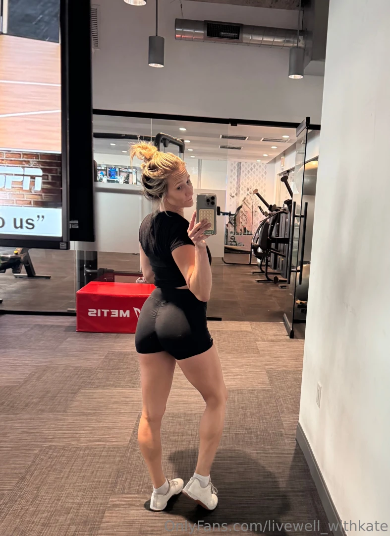 Dm me a photo that you worked out today and i ll send you a freebie 