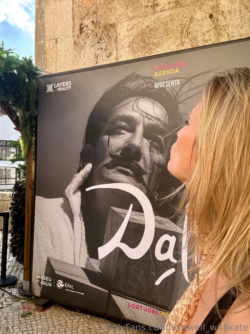 Final night of traveling and i spent it going to the salvador dali 