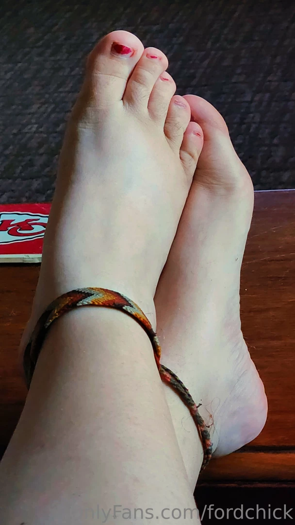 You know i haven t really touched the foot world yet i do love my feet 