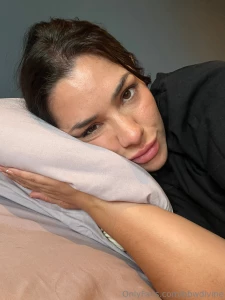 What would your reaction be if you woke up and i was next to you like