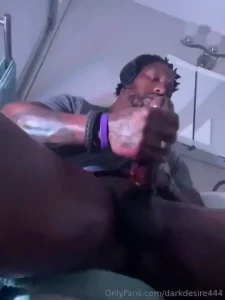 Come watch me edge for you