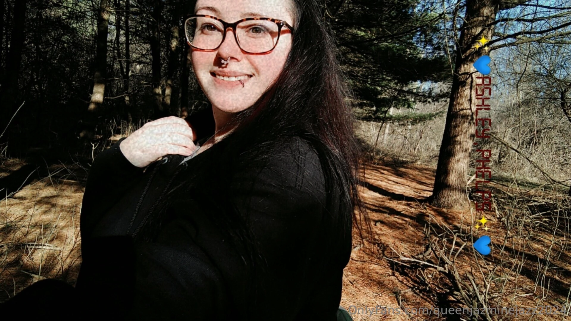 Welcome to my page i m ashley aka jazmine i m 21 from ohio i m a 