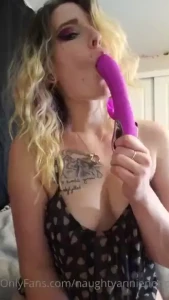 Ok this is a new toy i had to test it out omg what do you think