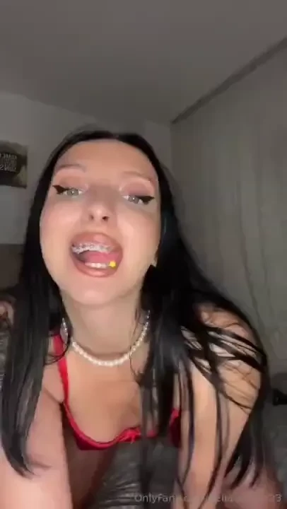 I have a fetish i d like to play with myself while you re watching me 