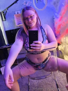 Wish this chair was your face part 4