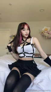 New look and things get hot tip 5 and i ll send you the full bundle