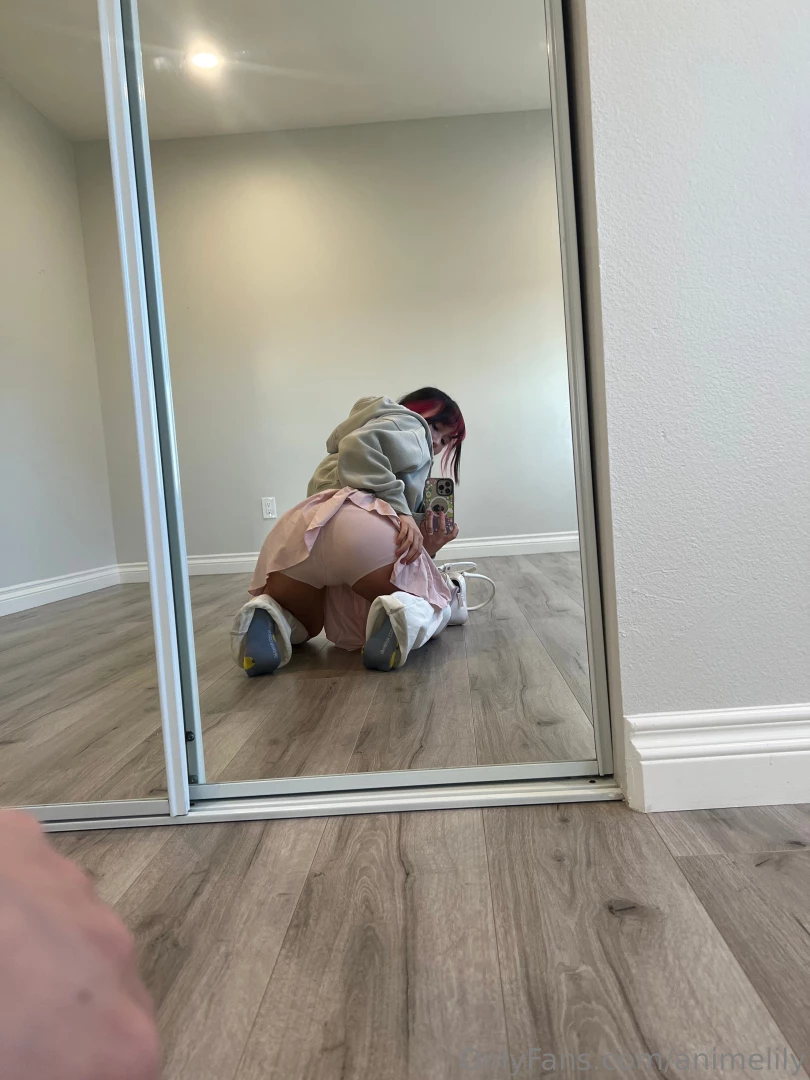 My friend and i are moving in together spoil us and i ll spoil you 