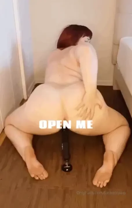 Creaming all over my fuck machine 