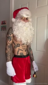 Who wants the holiday videos g g solo santa dildo who s freaky enough