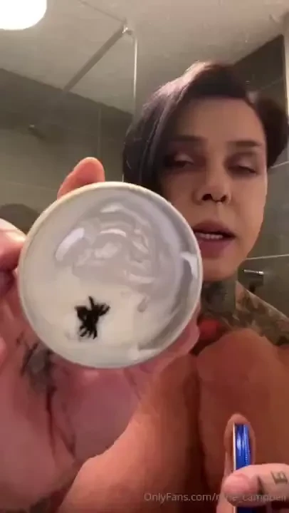 I was asked to do a clip with no make up on so this is a grwm while i part 1 