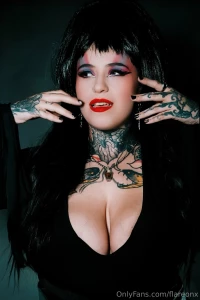 Your mistress of the dark part 1