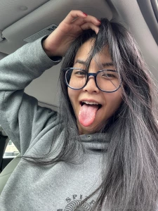 Dentist says i have a small mouth but what do you think
