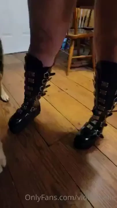 I love these also my dog being a pest lol 