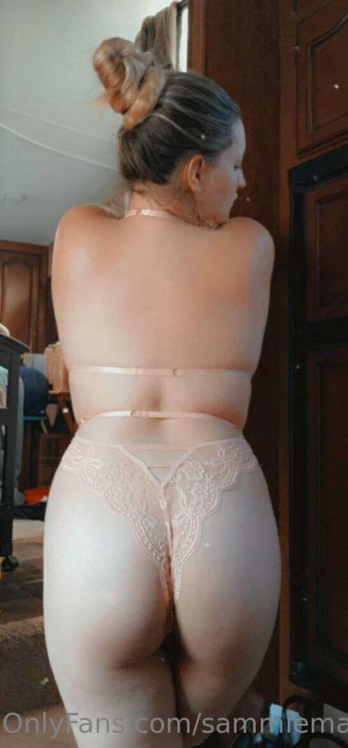 Make me your little slave 